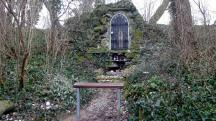  Blick zur Lourdes Grotte am Weiterner Kellerweg 